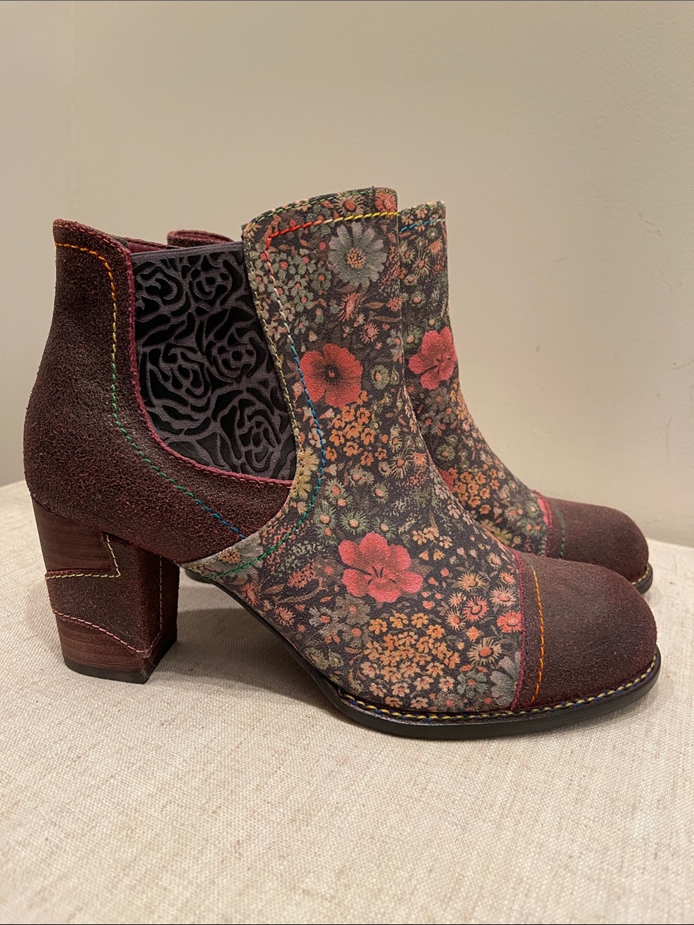 L’Artiste Melvina Floral Suede  Ankle Bootie  Size 9 Like New Worn Twice